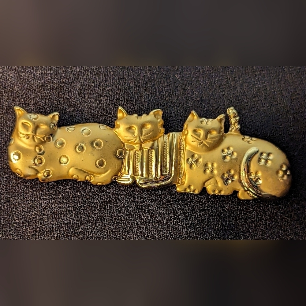 😺 AJC Signed American Jewelry Company, Three Cat Vintage Brooch